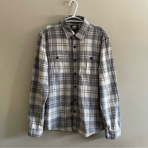 Roots Gray & Cream Plaid Flannel Shirt w 2 Chest Pockets